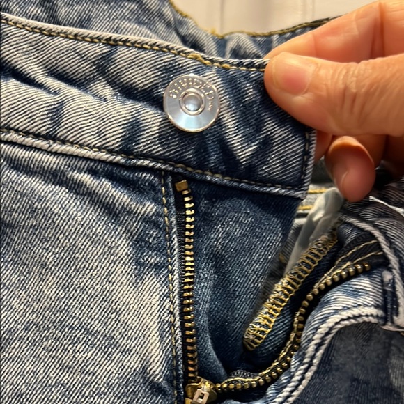 Divided Gray Straight Leg Jeans Versatile Style - Picture 4 of 9